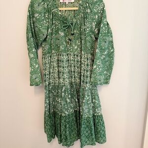 Ro’s Garden Sadie Midi Dress in Green Floral with Tie Neck and detail, size M